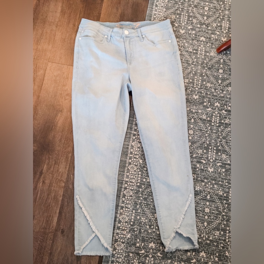 Light Blue Frayed Hem Women Jeans